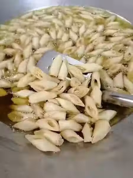 /www/bananadaily.net/web/images/image/2097/20976303.avif
