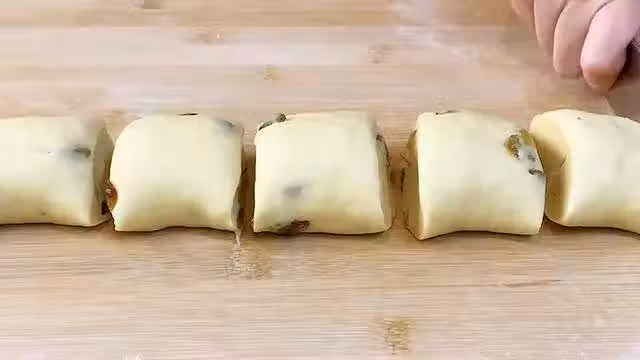 /www/bananadaily.net/web/images/image/2098/20983559.avif