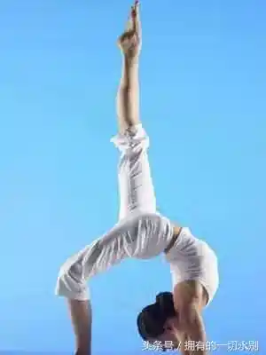/www/bananadaily.net/web/images/image/2275/22751495.avif
