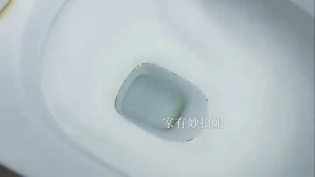 /www/bananadaily.net/web/images/image/2275/22754329.avif